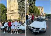 Cu Dacia 1310 la Bac: Patru tineri din Oradea au mers la ultimul examen cu o mașină plină de amintiri (FOTO)
